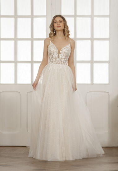Dieses wunderschöne Brautkleid kombiniert Vintage- und Boho-Elemente.