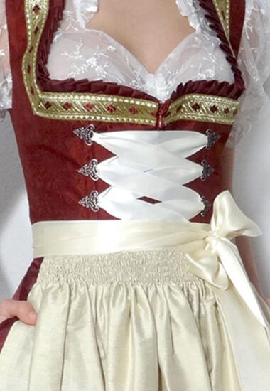 Dirndl aus edlem Brokat.